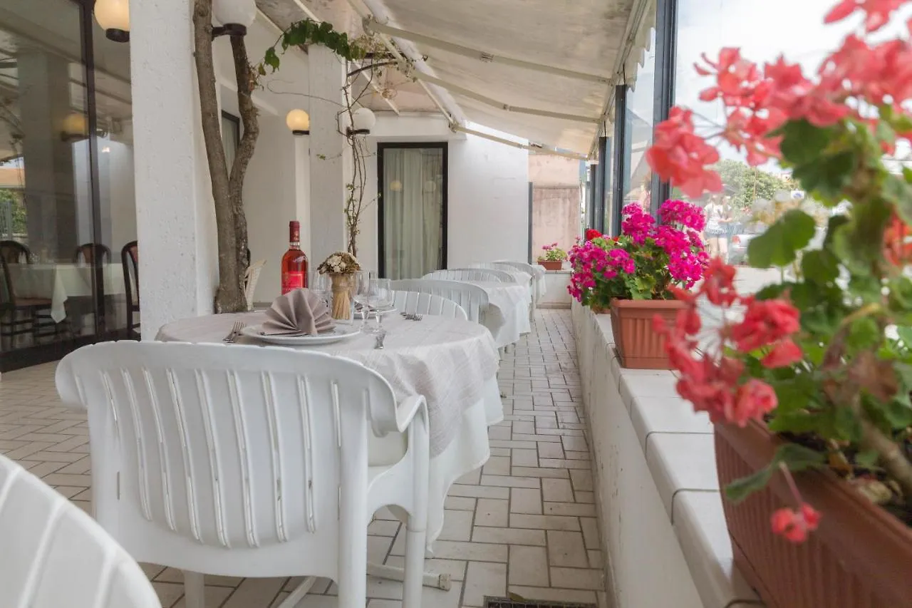 Hotel Lido Gargnano